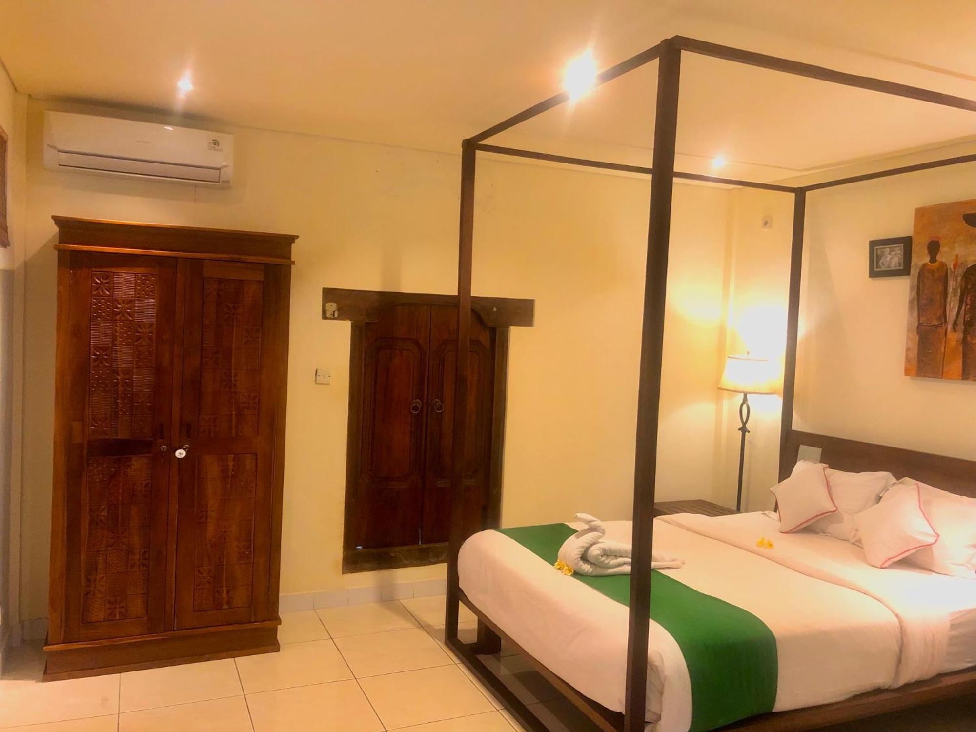 Graha Madesimon Hotel Ketewel Exterior photo