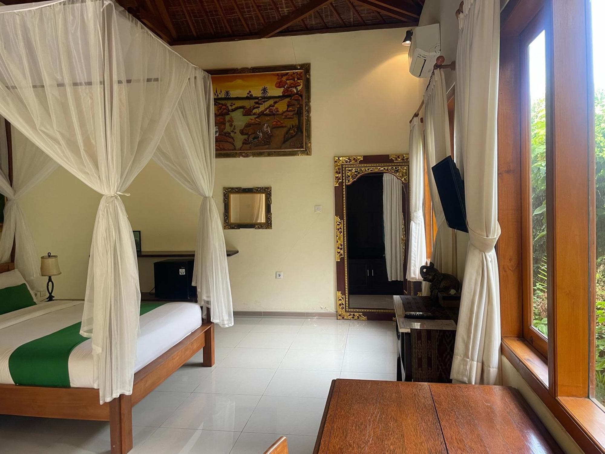 Graha Madesimon Hotel Ketewel Exterior photo